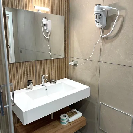 Ovidio * Κατάνια